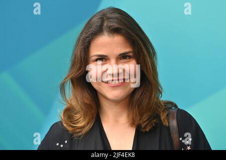 München, Deutschland. 28.. Juni 2022. Katharina WACKERNAGEL (Schauspielerin) Einzelbild, abgeschnitten Einzelmotiv, Porträt, Porträt, Porträt. ZDF-Empfang/ Treffen in der H`ugo`s Bar anlässlich der Münchner Filmfestspiele am 28.. Juni 2022 Quelle: dpa/Alamy Live News Stockfoto
